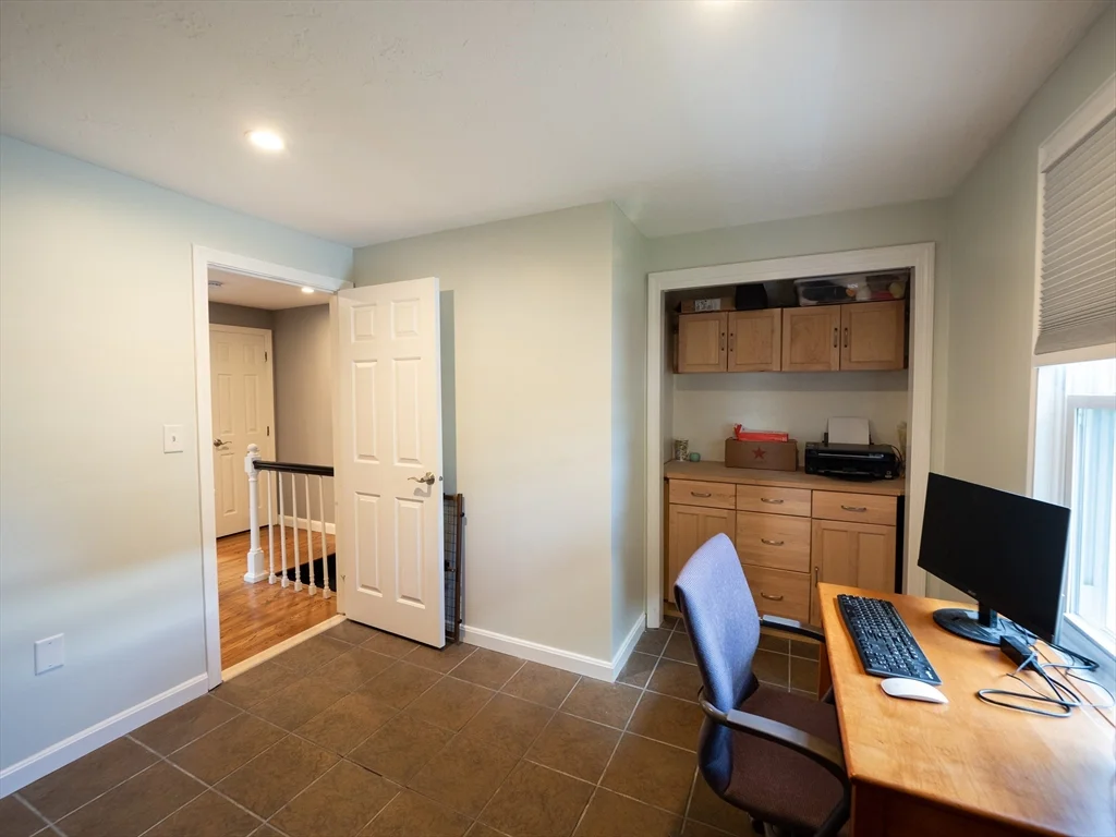 3 bed, 1 bath apartment for rent at 16 Capitol St, Watertown — photo 15 of 37