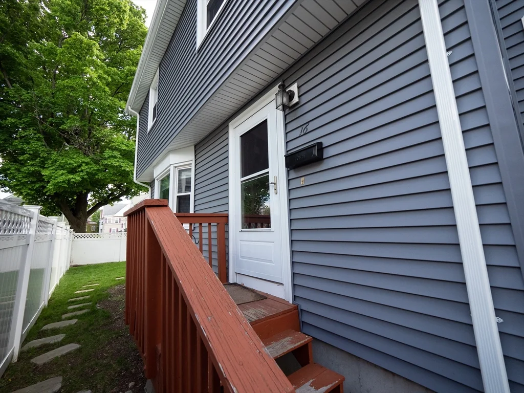 3 bed, 1 bath apartment for rent at 16 Capitol St, Watertown — photo 35 of 37