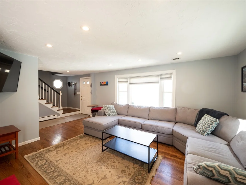 3 bed, 1 bath apartment for rent at 16 Capitol St, Watertown — photo 2 of 37