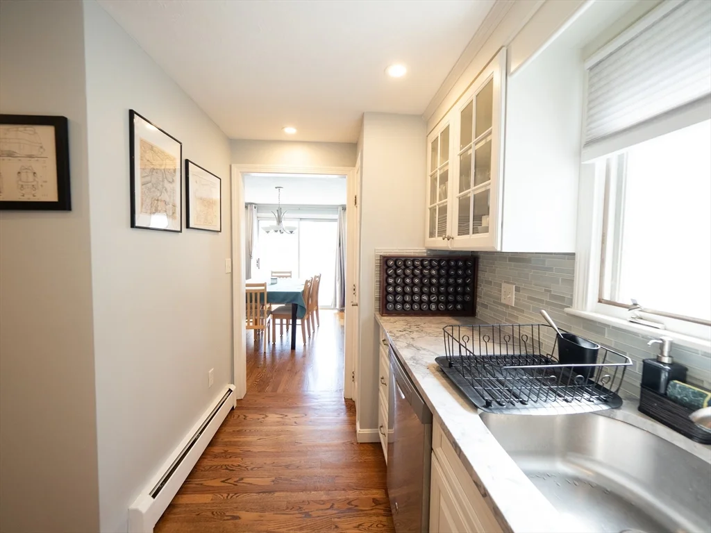 3 bed, 1 bath apartment for rent at 16 Capitol St, Watertown — photo 7 of 37