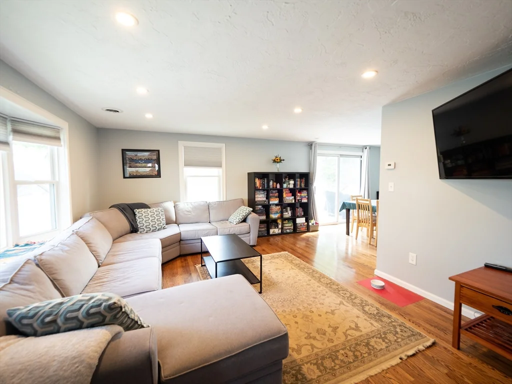 3 bed, 1 bath apartment for rent at 16 Capitol St, Watertown — photo 1 of 37