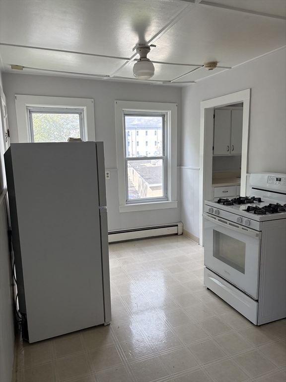 1 bed, 1 bath apartment for rent at 16 Capron St Unit 4, Attleboro — photo 2 of 9