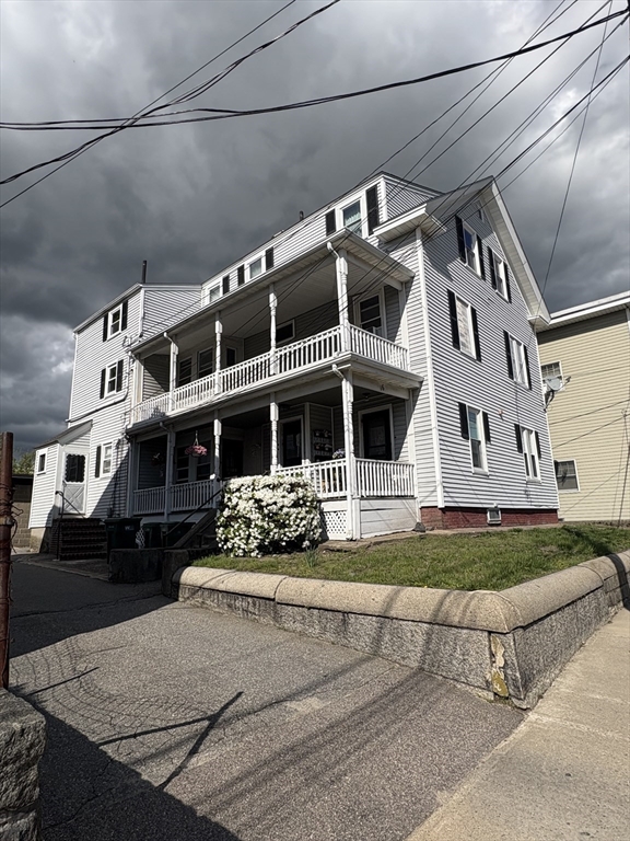 1 bed, 1 bath apartment for rent at 16 Capron St Unit 4, Attleboro — photo 1 of 9