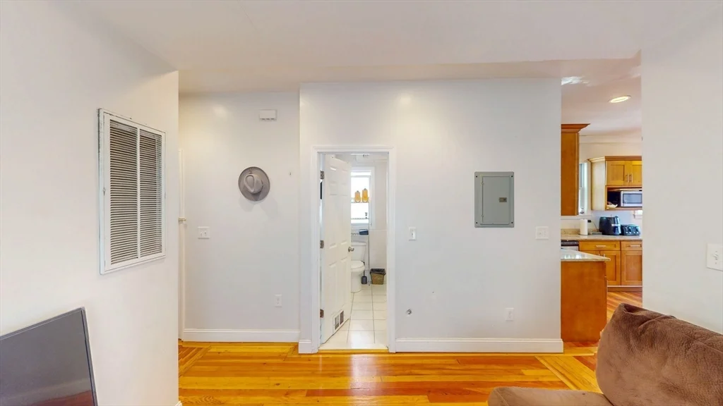 3 bed, 2 bath apartment for rent at 16 Carpenter St Unit 2, South Boston — photo 6 of 17