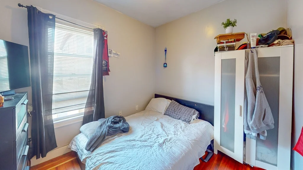 3 bed, 2 bath apartment for rent at 16 Carpenter St Unit 2, South Boston — photo 13 of 17