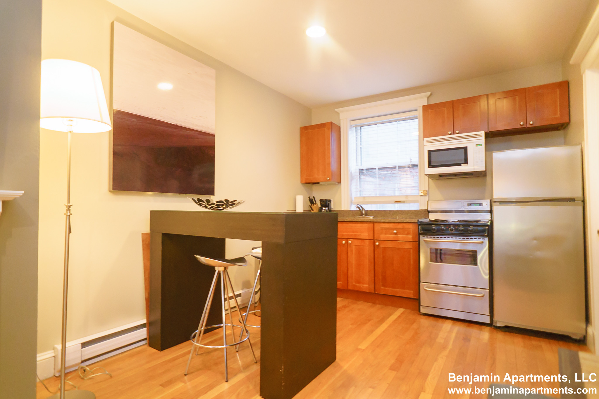 Studio bed, 1 bath apartment for rent at 16 Cedar Lane Way Unit 2F, Beacon Hill — photo 3 of 9