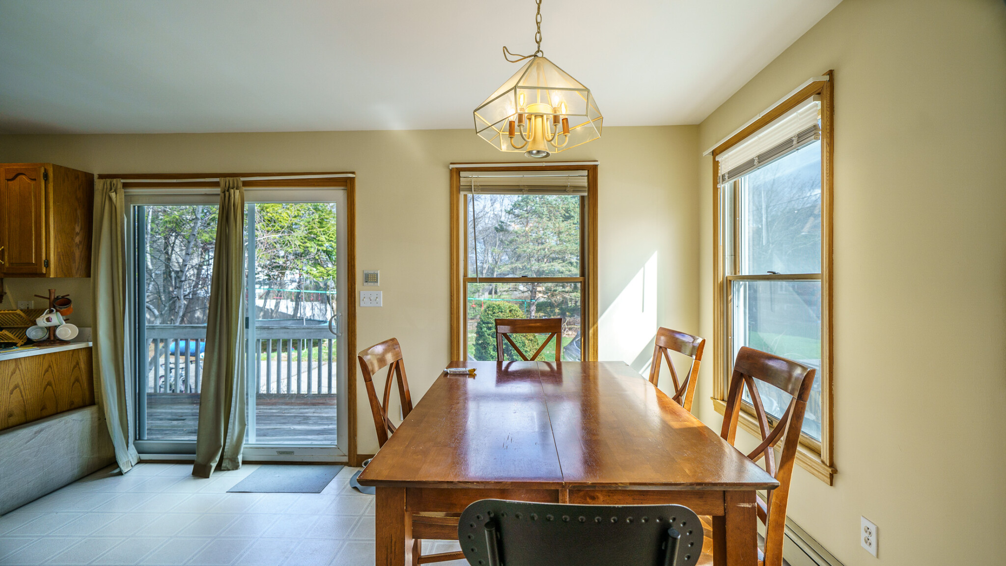 4 bed, 3.5 bath apartment for rent at 16 Central Ave, Newtonville — photo 6 of 32