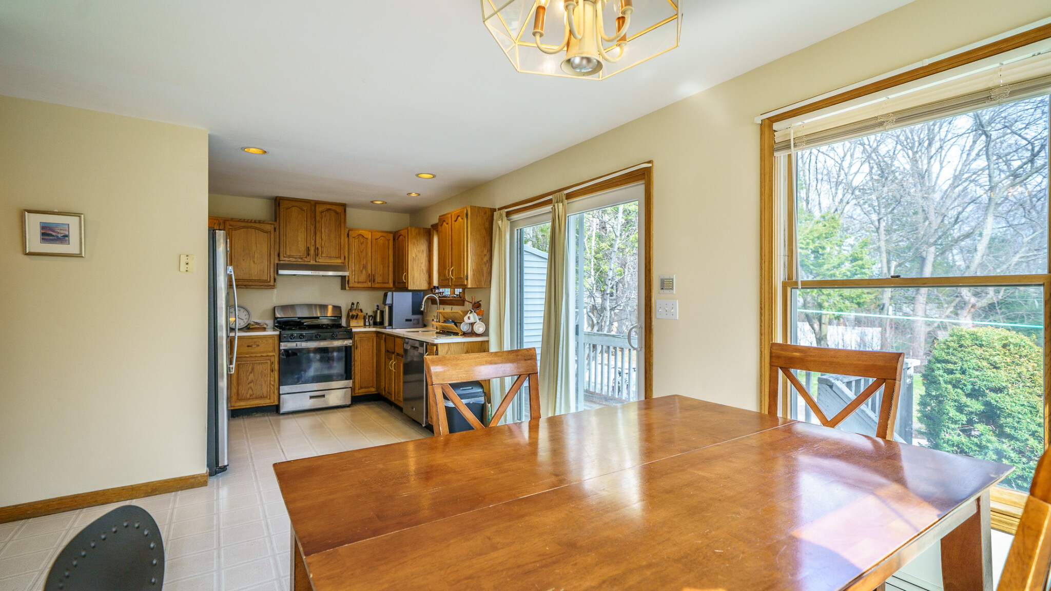 4 bed, 3.5 bath apartment for rent at 16 Central Ave, Newtonville — photo 7 of 32