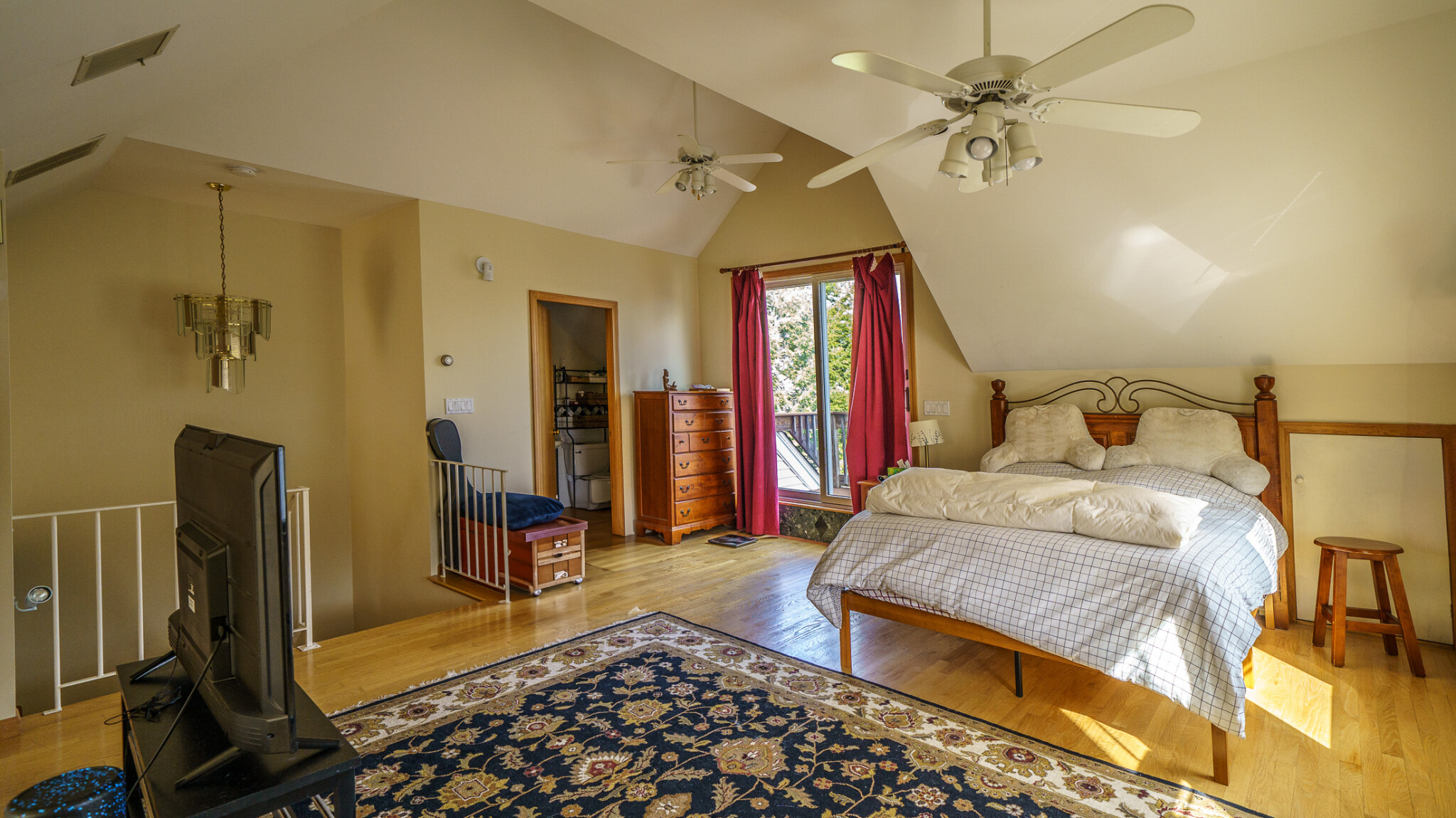 4 bed, 3.5 bath apartment for rent at 16 Central Ave, Newtonville — photo 20 of 32