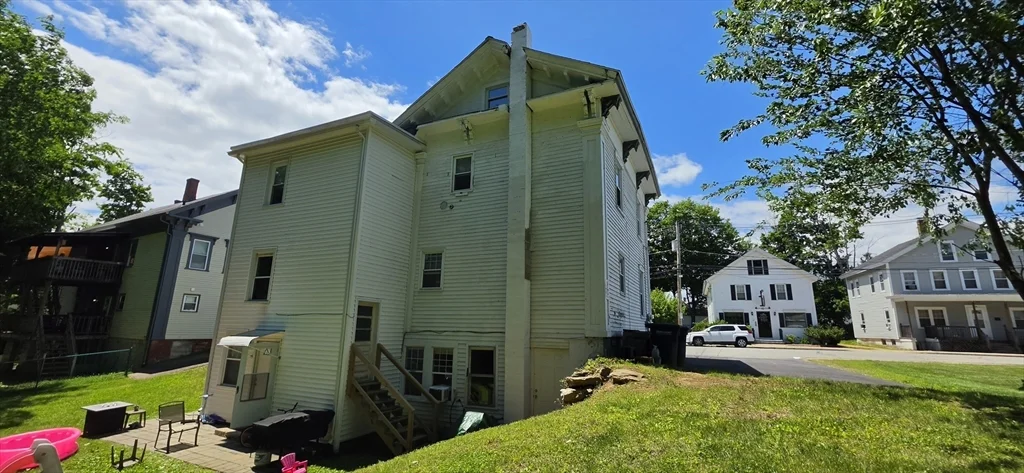 2 bed, 1 bath apartment for rent at 16 Central St Unit 2, West Brookfield — photo 18 of 21