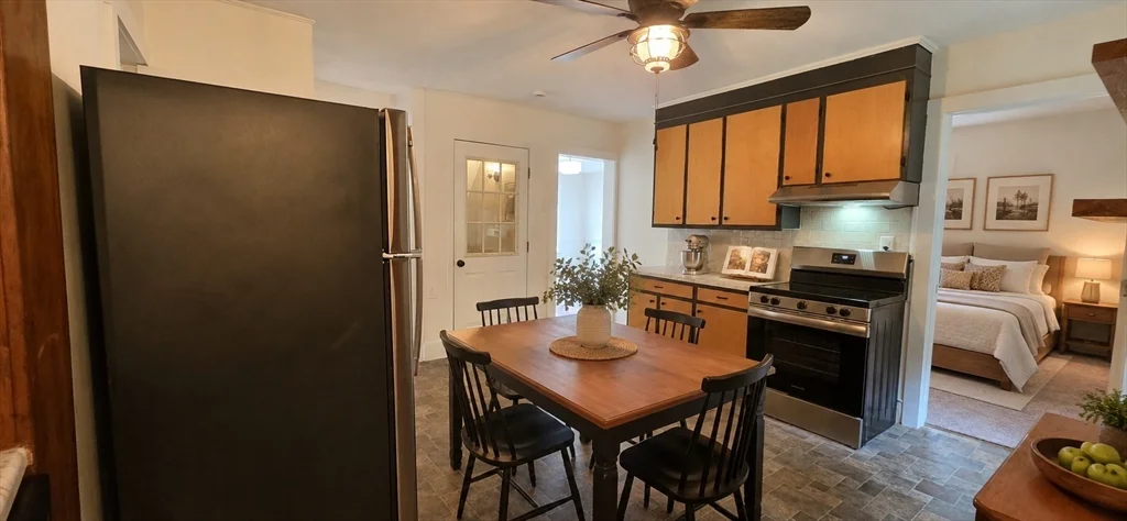 2 bed, 1 bath apartment for rent at 16 Central St Unit 2, West Brookfield — photo 1 of 21