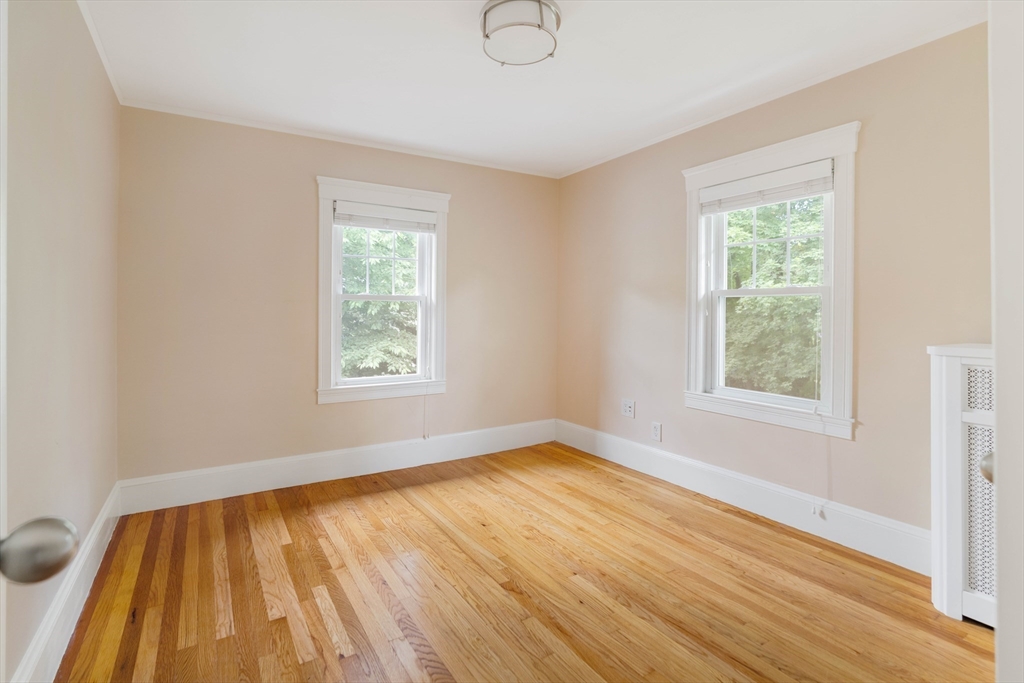 3 bed, 3 bath apartment for rent at 16 Chapin Rd, Newton Center — photo 9 of 27