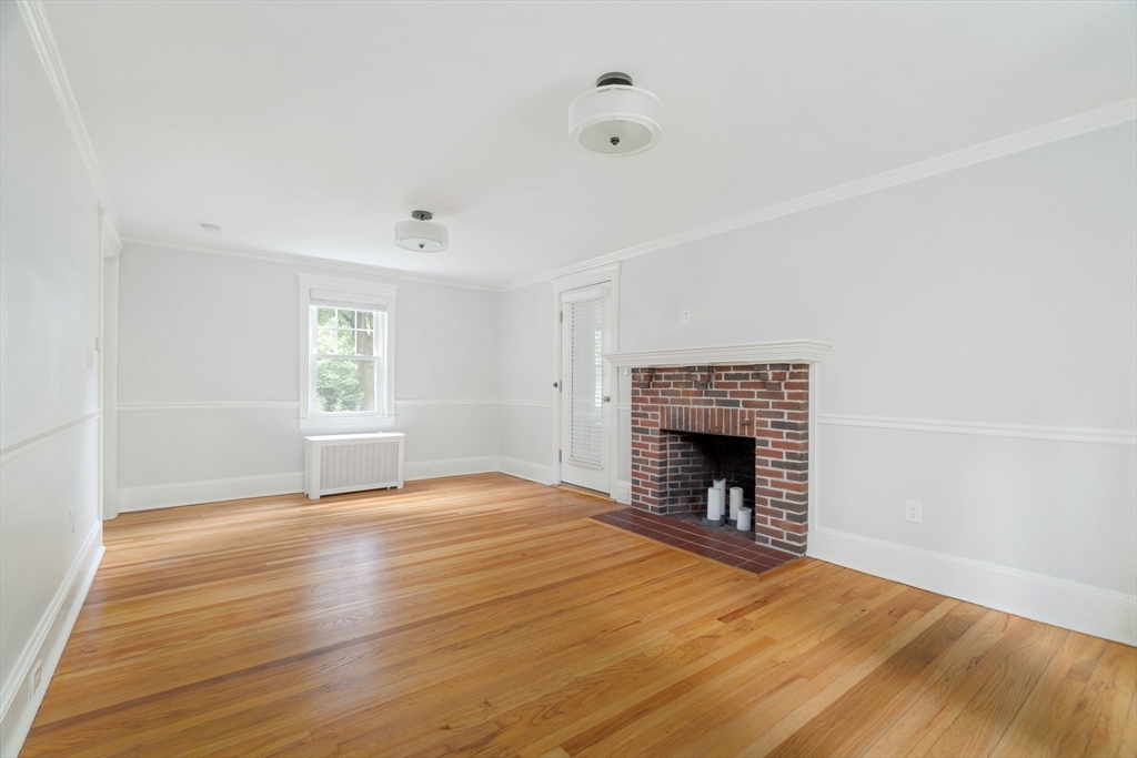 3 bed, 3 bath apartment for rent at 16 Chapin Rd, Newton Center — photo 11 of 27