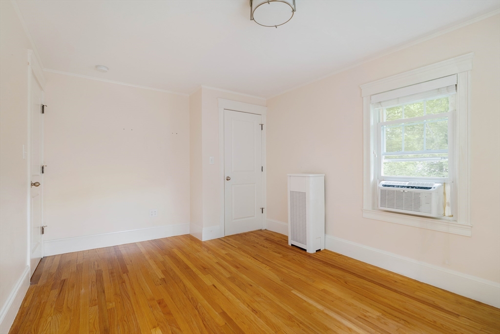 3 bed, 3 bath apartment for rent at 16 Chapin Rd, Newton Center — photo 16 of 27