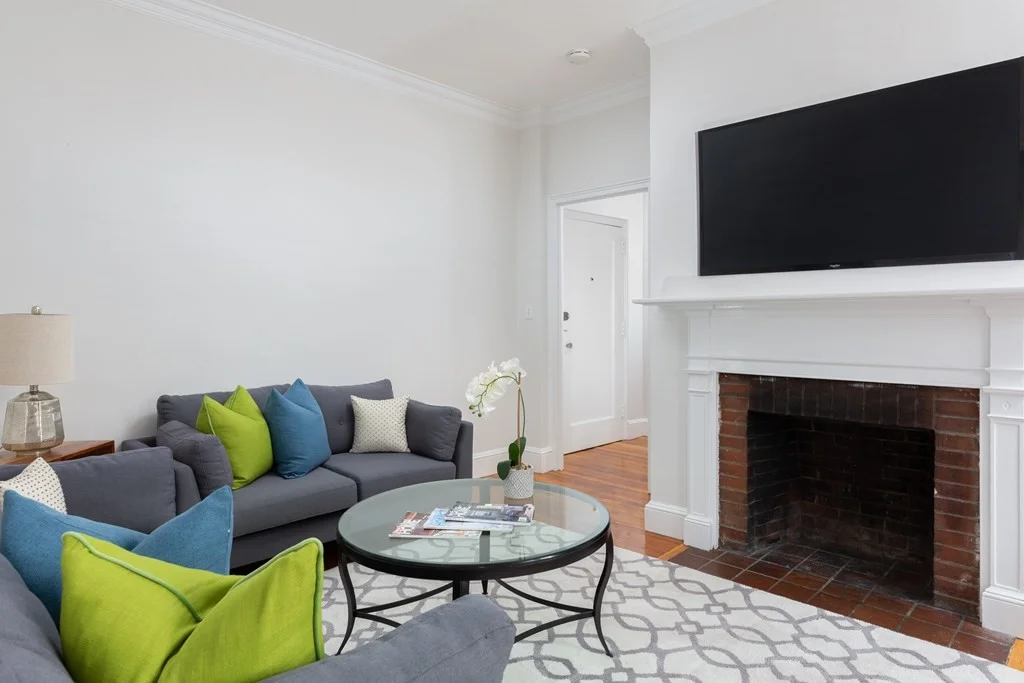 2 bed, 1 bath apartment for rent at 16 Chauncy St Unit 43, Neighborhood Nine — photo 4 of 23