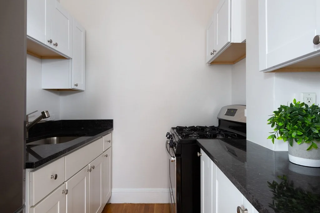 2 bed, 1 bath apartment for rent at 16 Chauncy St Unit 43, Neighborhood Nine — photo 10 of 23