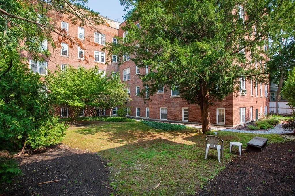 2 bed, 1 bath apartment for rent at 16 Chauncy St Unit 43, Neighborhood Nine — photo 22 of 23