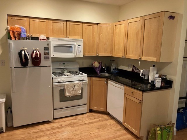 1 bed, 1 bath apartment for rent at 16 Chauncy St Unit F, Neighborhood Nine — photo 5 of 7