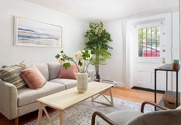 1 bed, 1 bath apartment for rent at 16 Chauncy St Unit G, Neighborhood Nine — photo 2 of 19