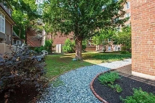 1 bed, 1 bath apartment for rent at 16 Chauncy St Unit G, Neighborhood Nine — photo 13 of 19