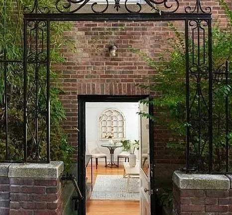 1 bed, 1 bath apartment for rent at 16 Chauncy St Unit G, Neighborhood Nine — photo 12 of 19