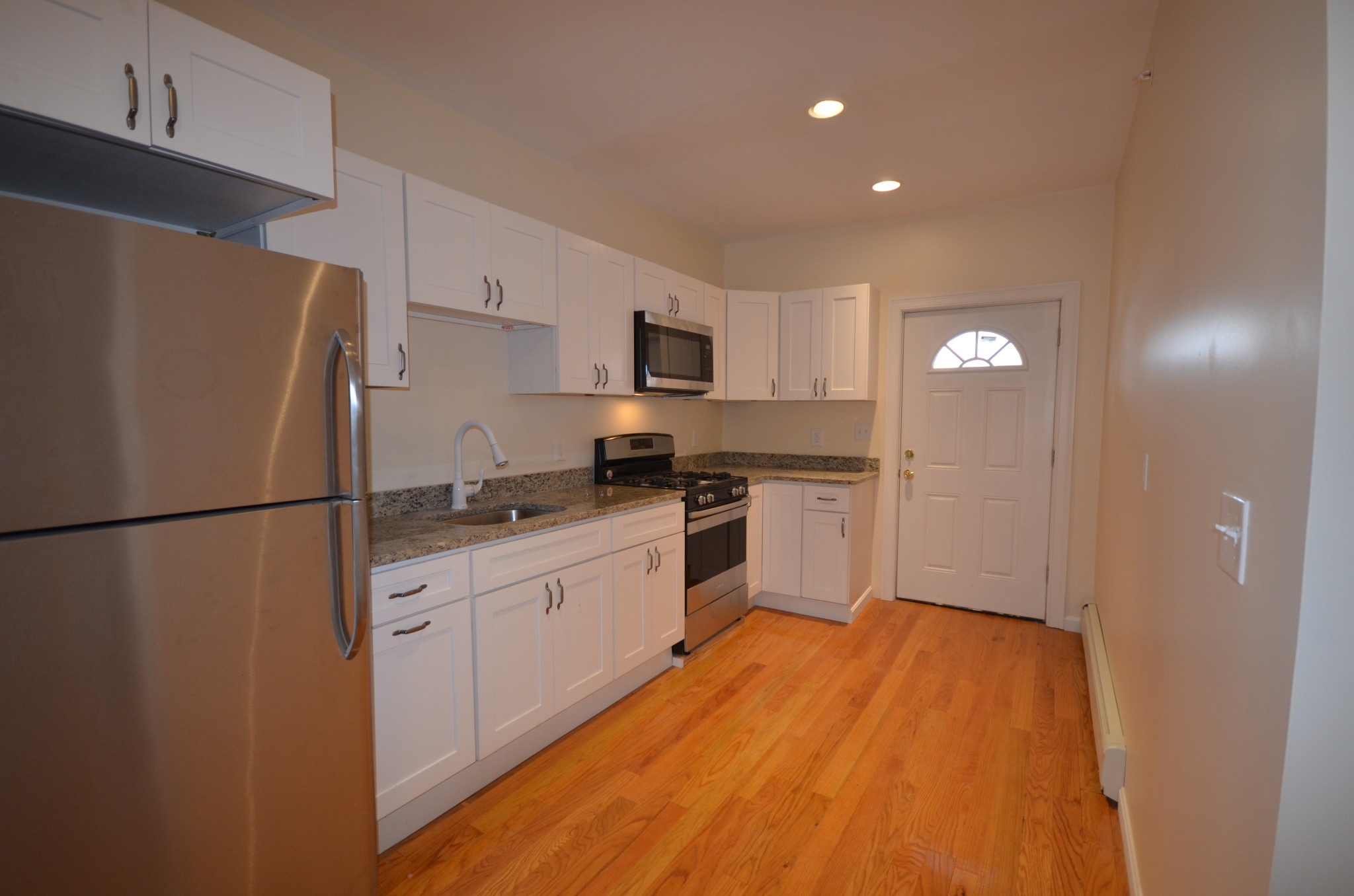 3 bed, 1 bath apartment for rent at 16 Chelsea St Unit 2, East Boston — photo 3 of 15