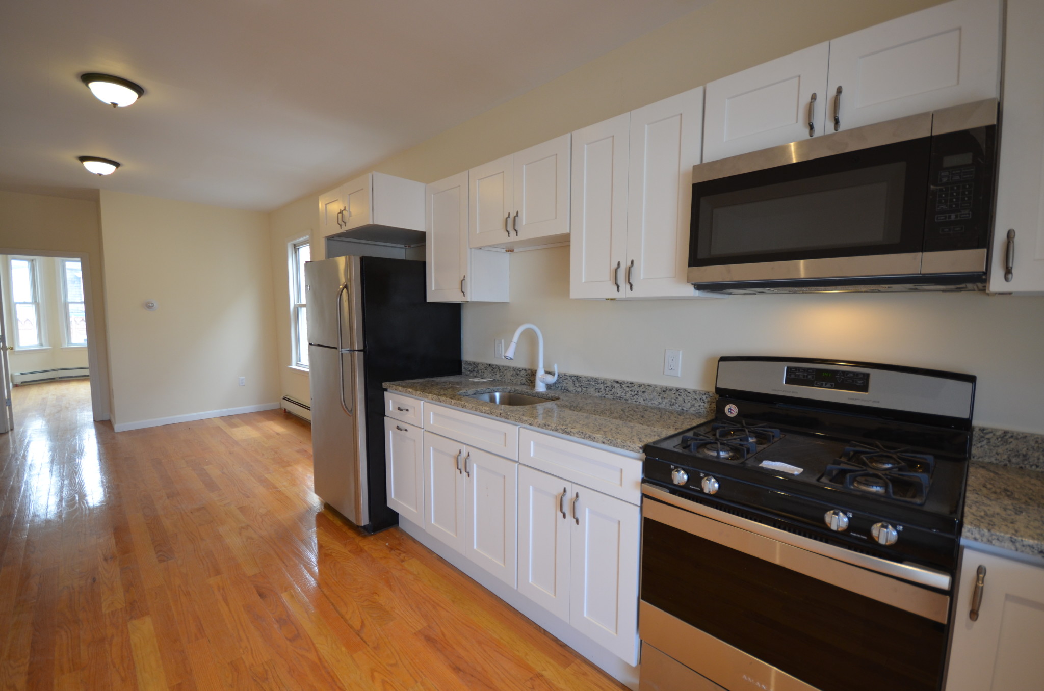 3 bed, 1 bath apartment for rent at 16 Chelsea St Unit 2, East Boston — photo 5 of 15