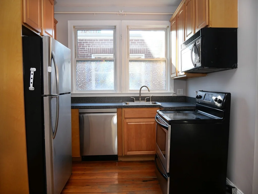 3 bed, 1 bath apartment for rent at 16 Chestnut Hill Ave Unit 2, Brighton