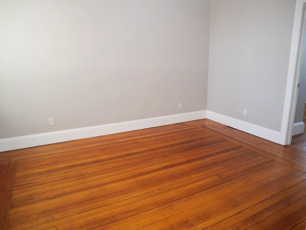 3 bed, 1 bath apartment for rent at 16 Chestnut Hill Ave Unit 2, Brighton — photo 6 of 10