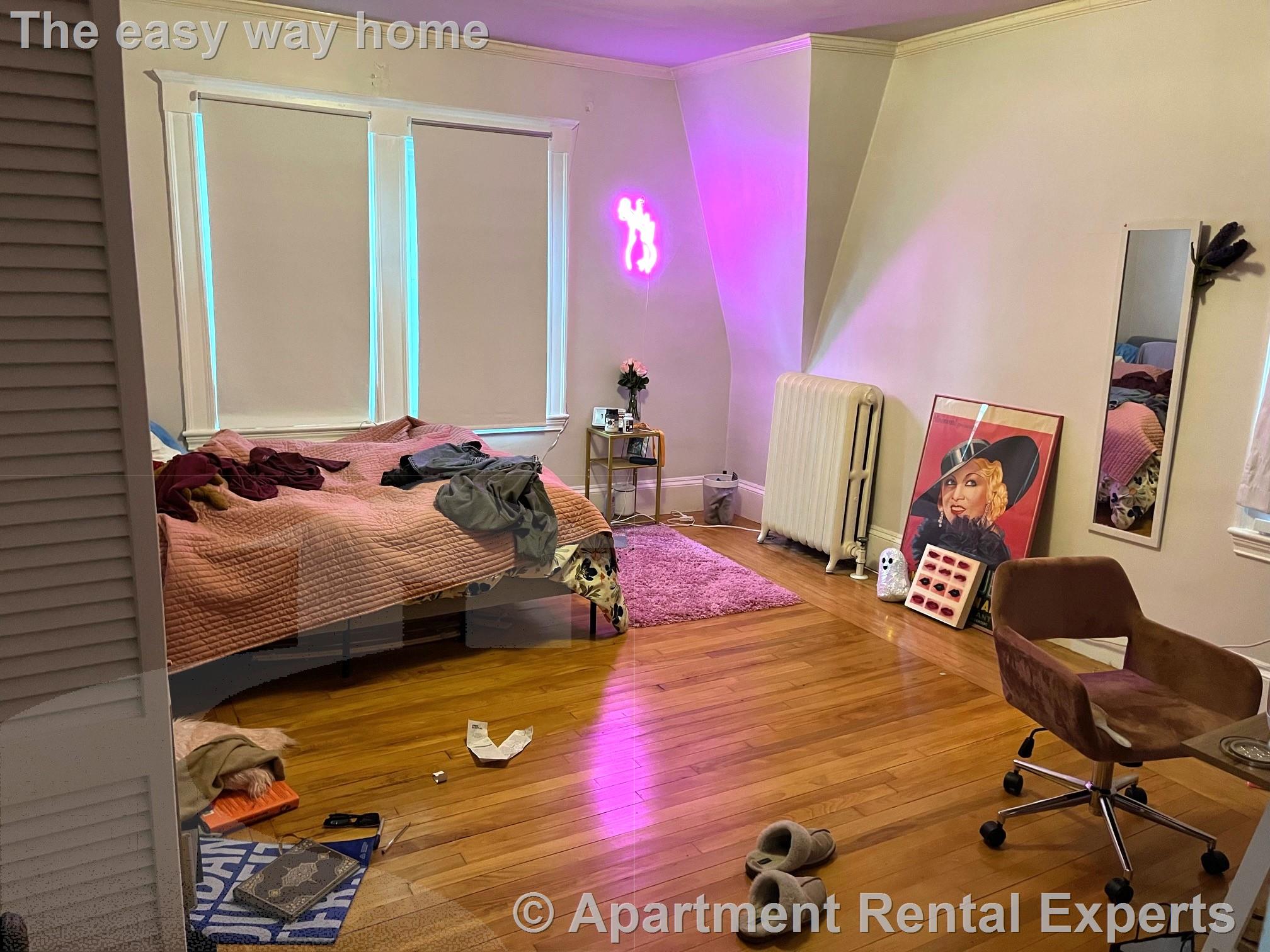 5 bed, 2 bath apartment for rent at 16 Chetwynd Rd, Tufts — photo 5 of 21