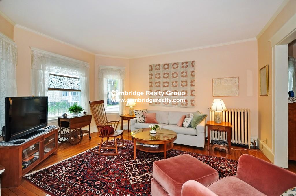 6 bed, 2.5 bath apartment for rent at 16 Chetwynd Rd Unit T, West Somerville — photo 4 of 18