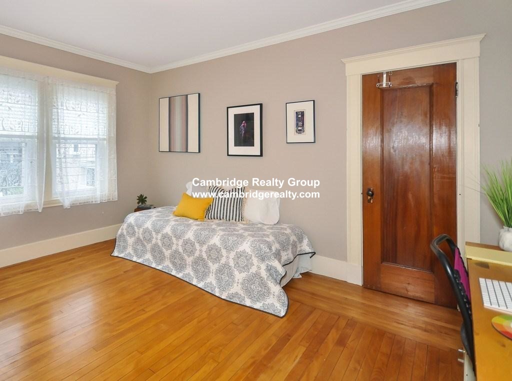 6 bed, 2.5 bath apartment for rent at 16 Chetwynd Rd Unit T, West Somerville — photo 12 of 18