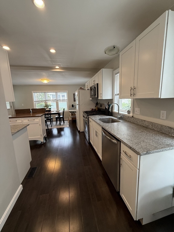 3 bed, 1 bath apartment for rent at 16 Church St, Natick — photo 8 of 16