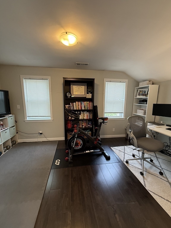 3 bed, 1 bath apartment for rent at 16 Church St, Natick — photo 15 of 16