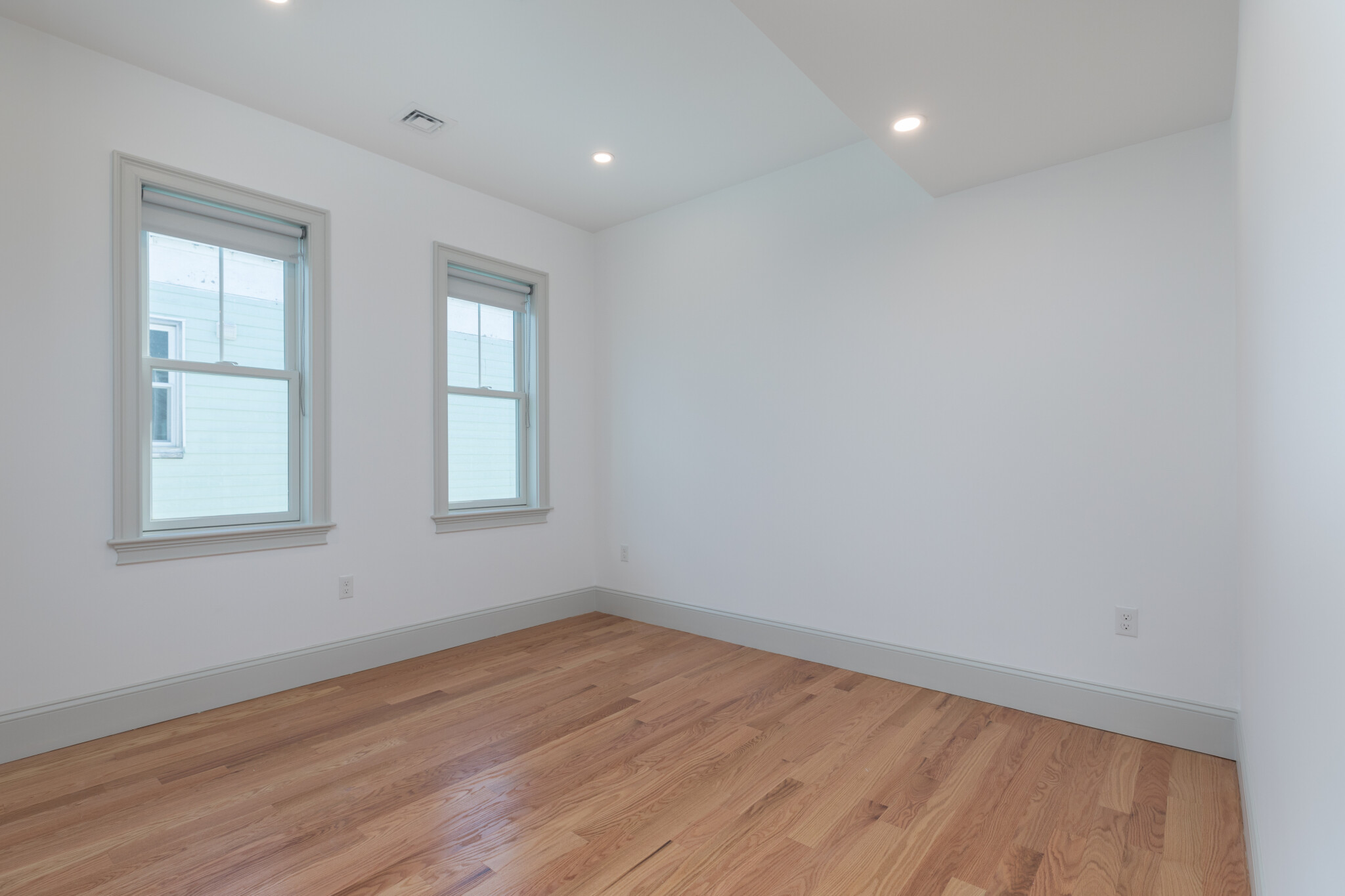 3 bed, 2 bath apartment for rent at 16 Church St Unit 2, Dorchester — photo 9 of 15