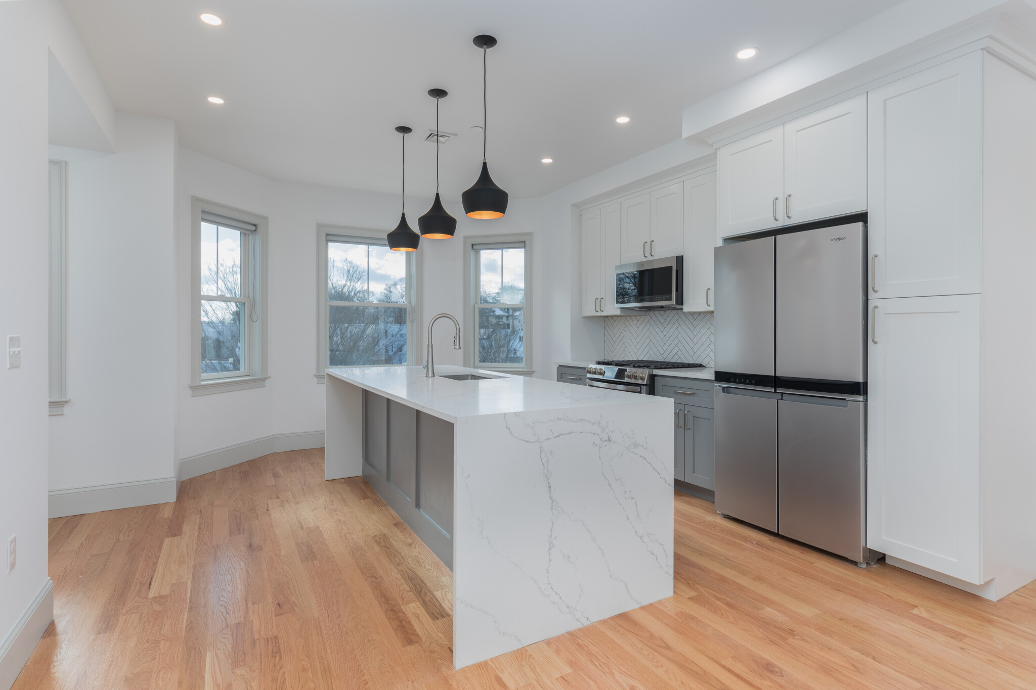 3 bed, 2 bath apartment for rent at 16 Church St Unit 2, Dorchester — photo 5 of 15