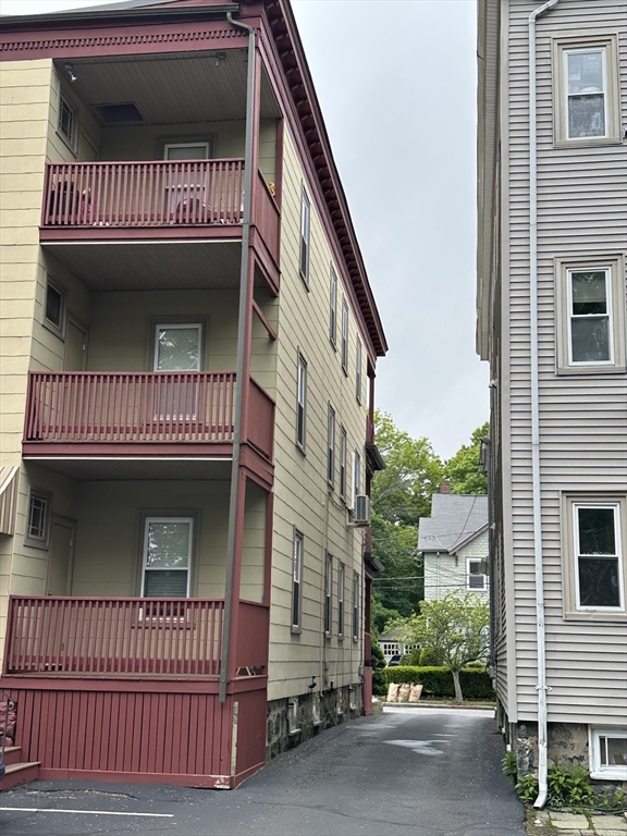 2 bed, 1 bath apartment for rent at 16 Church St Unit 2, Maplewood — photo 2 of 16