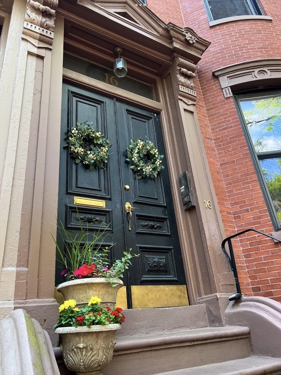 1 bed, 1 bath apartment for rent at 16 Claremont Park Unit 3, South End — photo 1 of 23