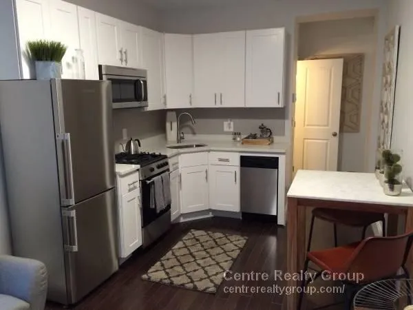 3 bed, 1 bath apartment for rent at 16 Clearway St Unit 6, Back Bay — photo 5 of 20