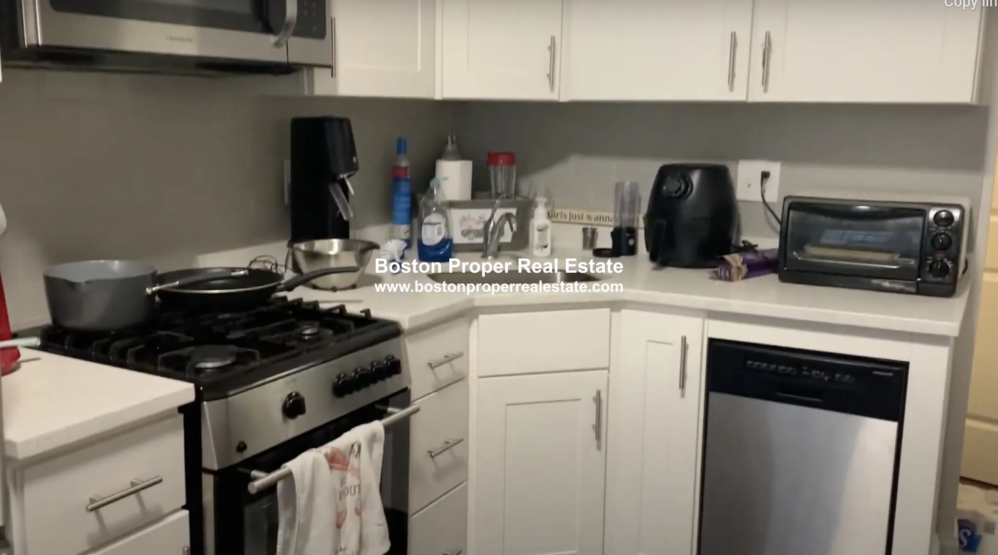 3 bed, 1 bath apartment for rent at 16 Clearway St Unit 8, Back Bay — photo 8 of 9