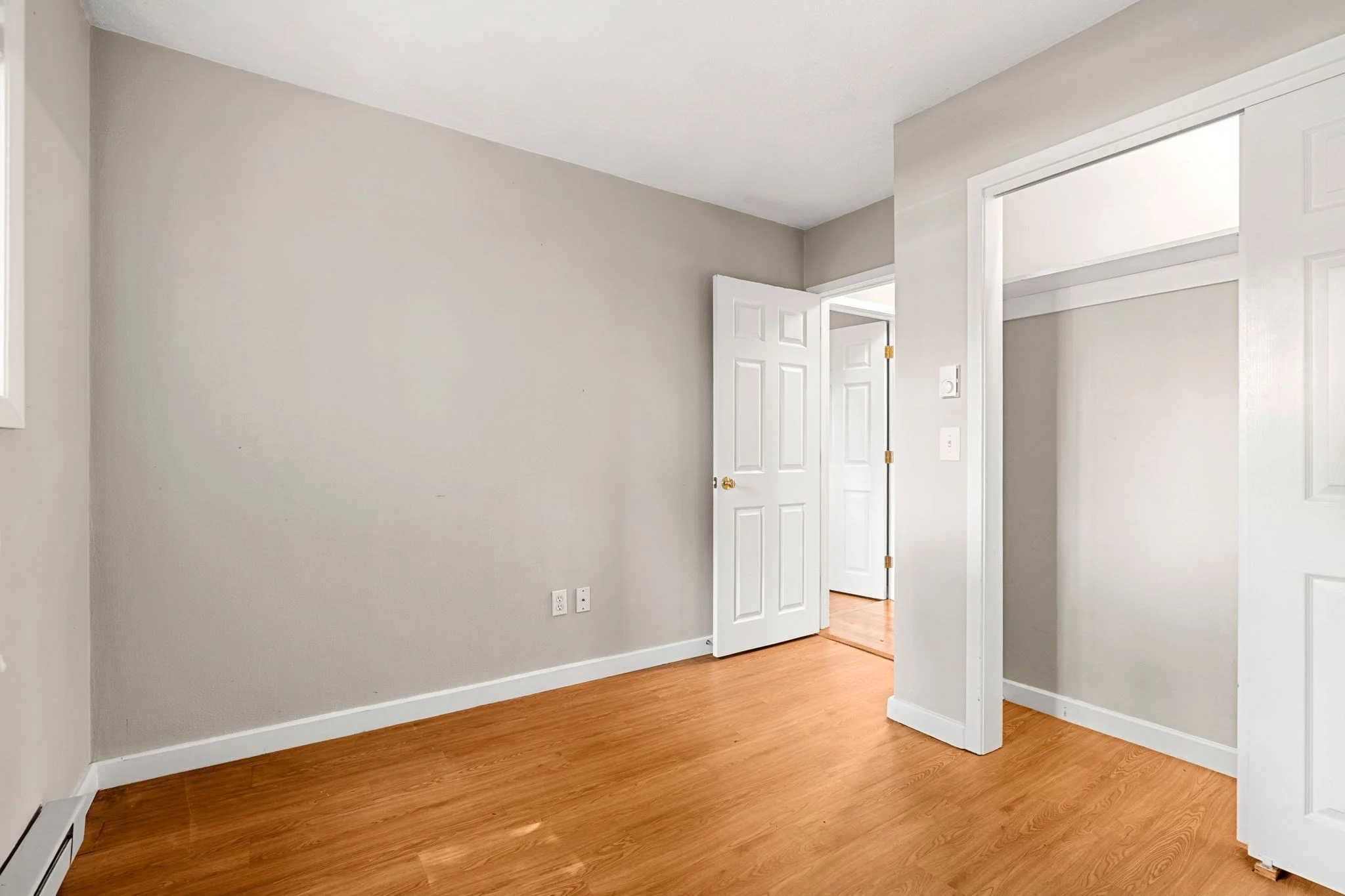 2 bed, 1 bath apartment for rent at 16 Cleveland Pl Unit 8, Gloucester — photo 6 of 11