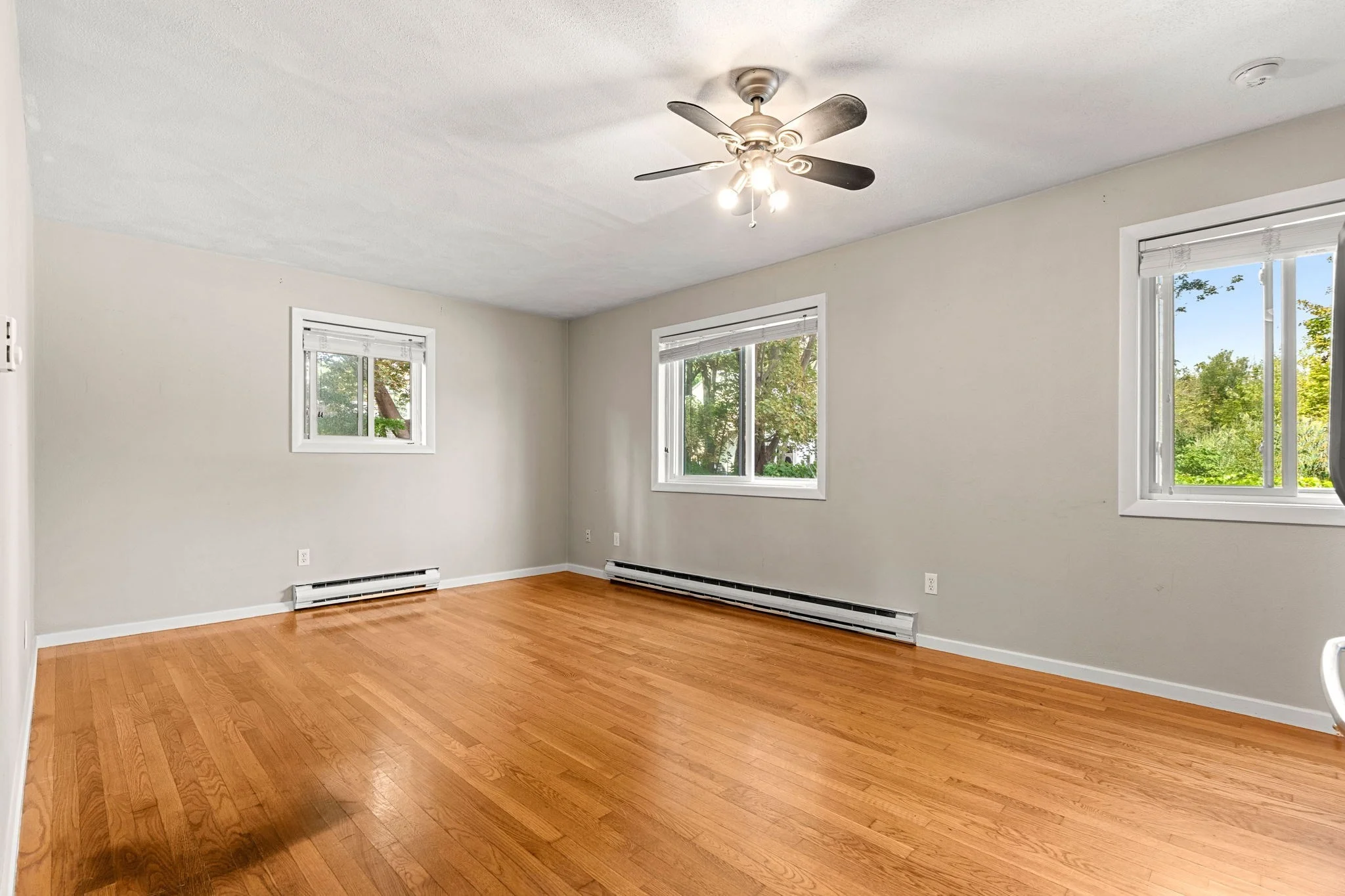2 bed, 1 bath apartment for rent at 16 Cleveland Pl Unit 8, Gloucester — photo 8 of 11