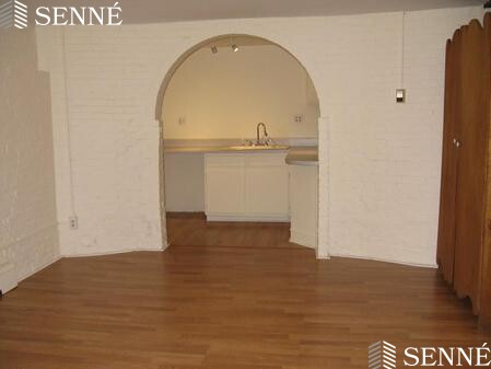1.5 bed, 1 bath apartment for rent at 16 Clinton St Unit B, Mid Cambridge — photo 2 of 7