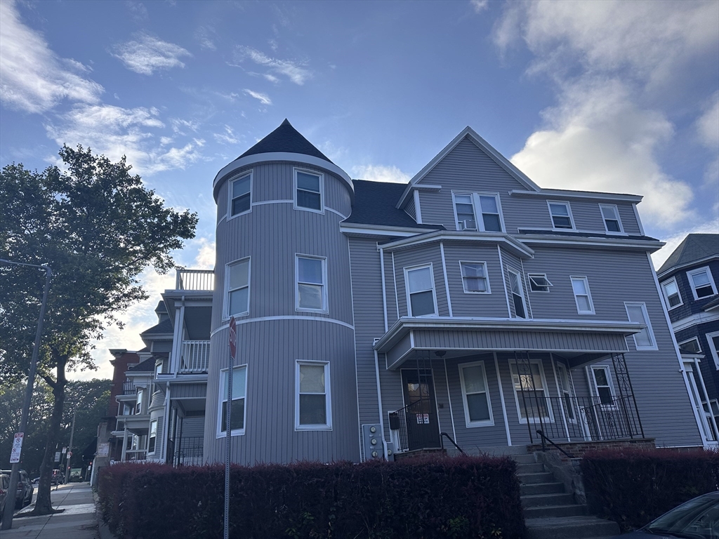 3 bed, 1 bath apartment for rent at 16 Columbia Rd Unit 1, Dorchester