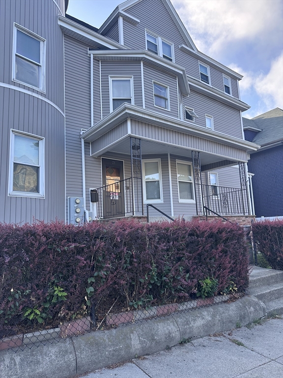 3 bed, 1 bath apartment for rent at 16 Columbia Rd Unit 1, Dorchester — photo 2 of 14