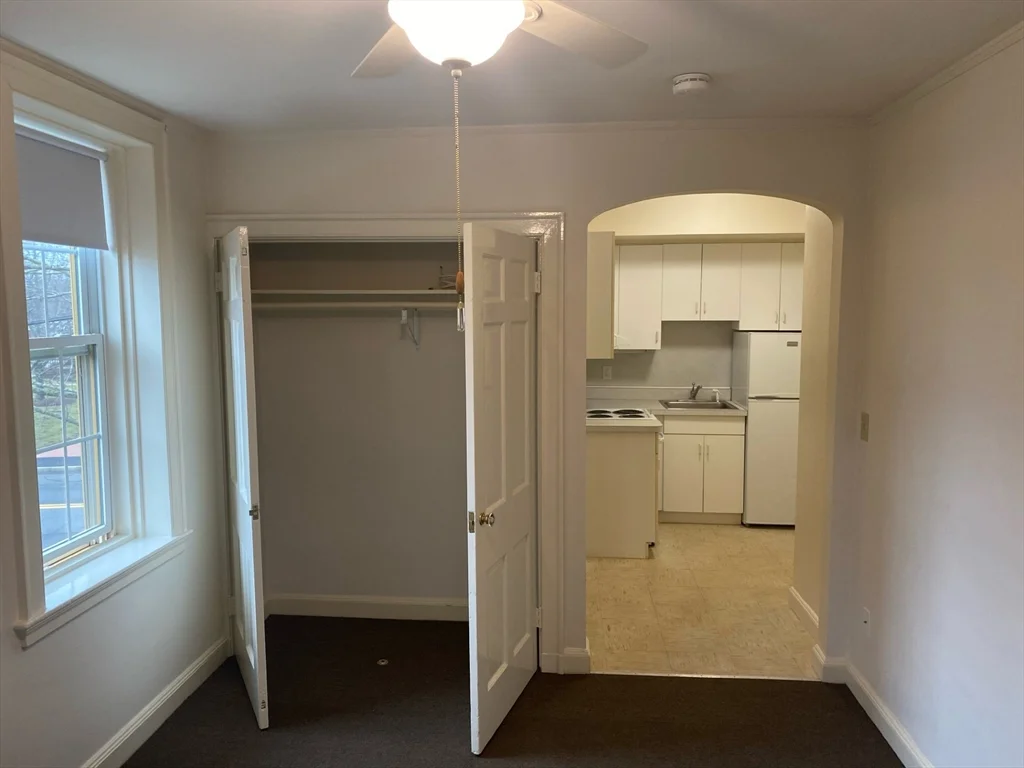 Studio bed, 1 bath apartment for rent at 16 Columbian St Unit 3, Weymouth — photo 3 of 6