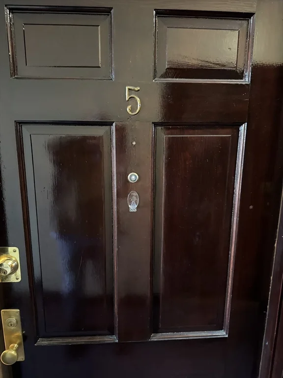 Studio bed, 1 bath apartment for rent at 16 Columbian St Unit 5, Weymouth — photo 7 of 8