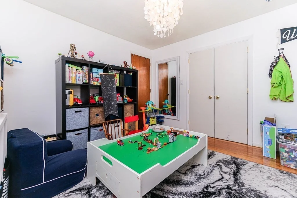 3 bed, 1 bath apartment for rent at 16 Copeland St Unit 16, Watertown — photo 12 of 15