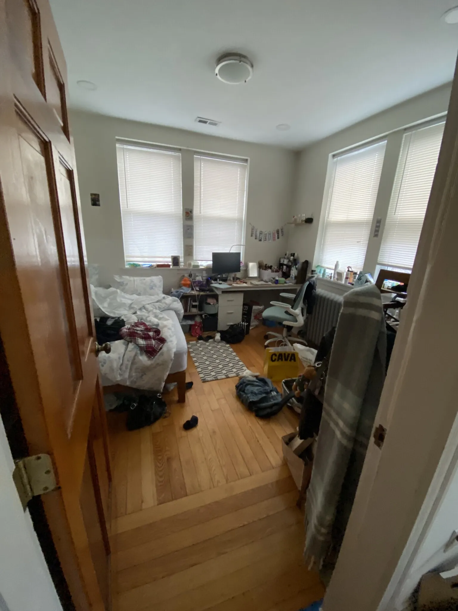 4 bed, 2 bath apartment for rent at 16 Copenger St Unit 2, Mission Hill — photo 2 of 40