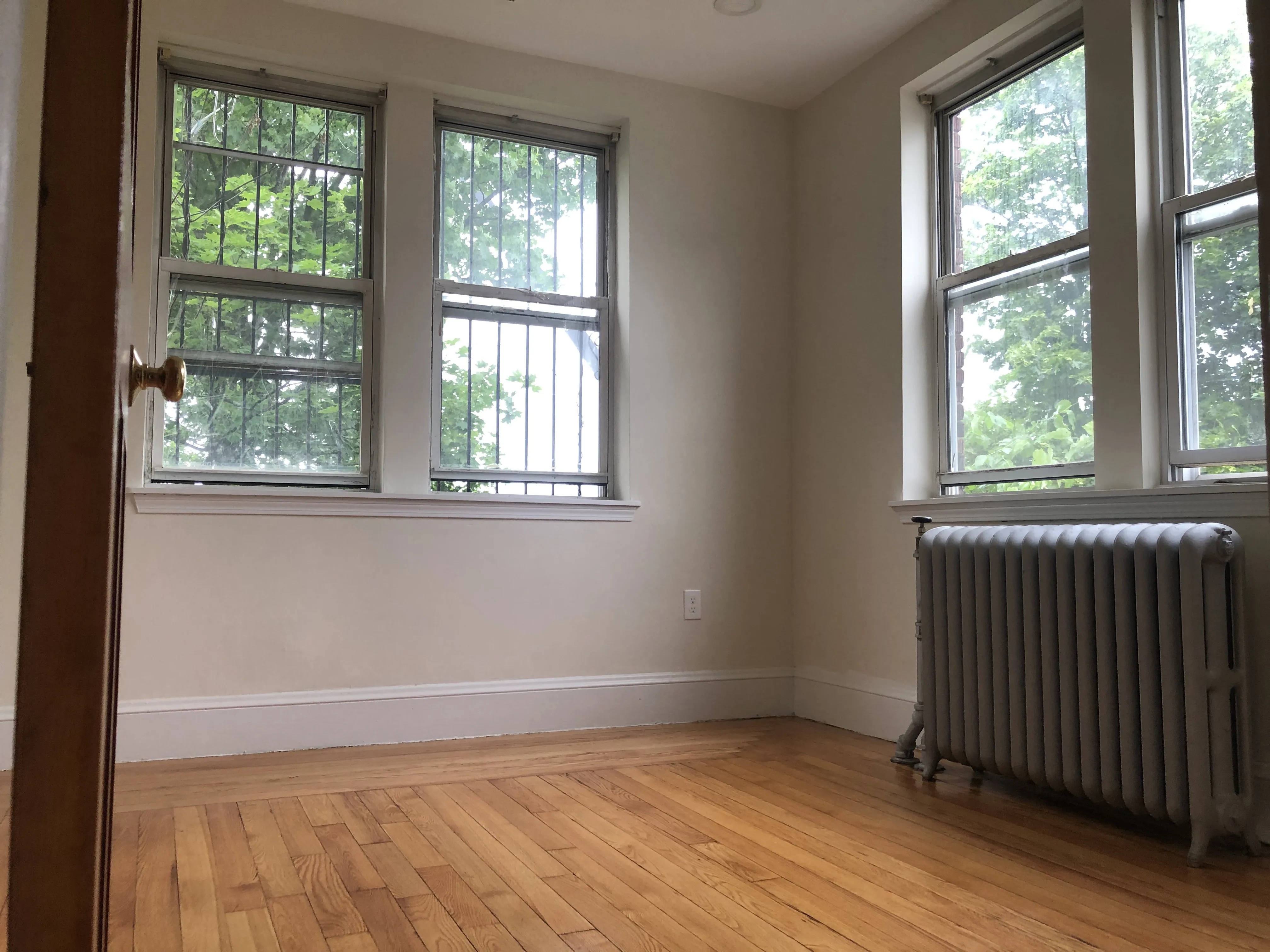 4.5 bed, 2 bath apartment for rent at 16 Copenger St Unit 2, Mission Hill — photo 14 of 23
